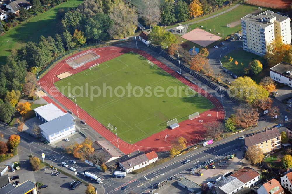 Aerial image Aschaffenburg - Die Sportanlage des SV Damm im Bayrischen Aschaffenburg, wird außer dem Verein noch von Schulen genutzt. Die Anlage verfügt über eine Laufbahn und ein Flutlichter. The sports complex in Aschaffenburg, Bayern is the home playground of the SV Damm and is also used by schools.