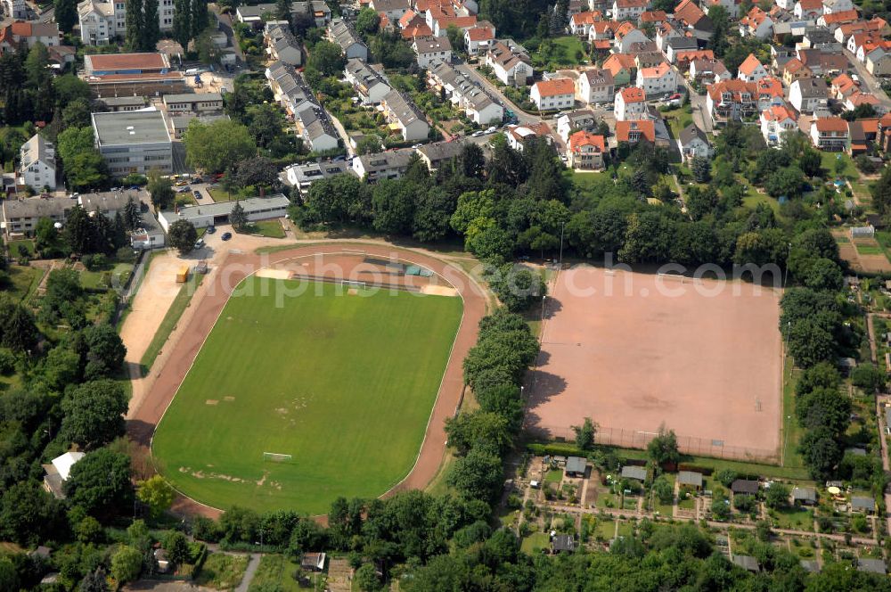 Frankfurt am Main from the bird's eye view: Blick auf die Sportanlage Seckbach Süd an der Hochstädter Straße 16a in 60389 Frankfurt / Main