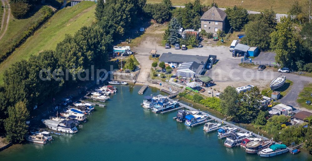 Dorsten from the bird's eye view: Pleasure boat marina Sportboothafen Fuerst-Leopold with docks and moorings on the shore area of Lippe in the district Feldmark in Dorsten at Ruhrgebiet in the state North Rhine-Westphalia, Germany
