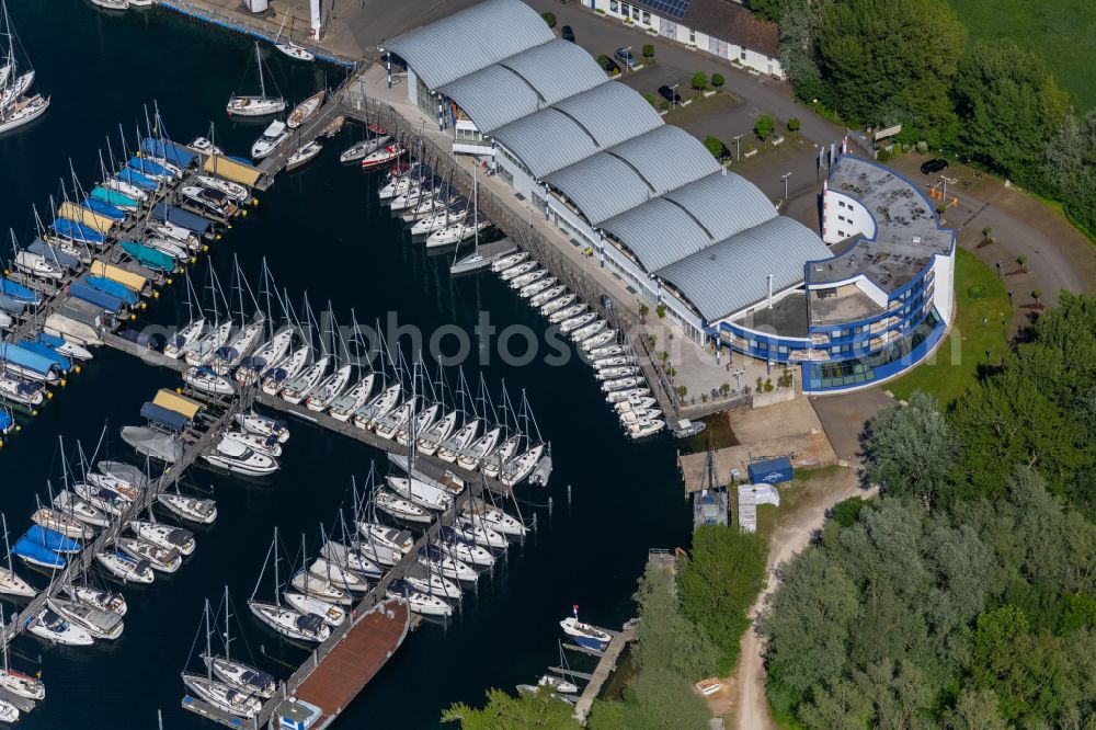 Aerial image Kressbronn am Bodensee - Pleasure boat marina with docks and moorings on the shore area of Lake of Constance in Kressbronn am Bodensee in the state Baden-Wuerttemberg, Germany