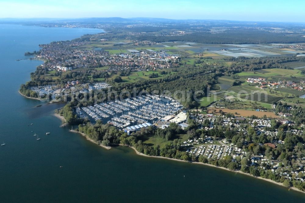 Kressbronn am Bodensee from above - Pleasure boat marina with docks and moorings on the shore area of Lake of Constance in the district Schnaidt in Kressbronn am Bodensee in the state Baden-Wuerttemberg, Germany