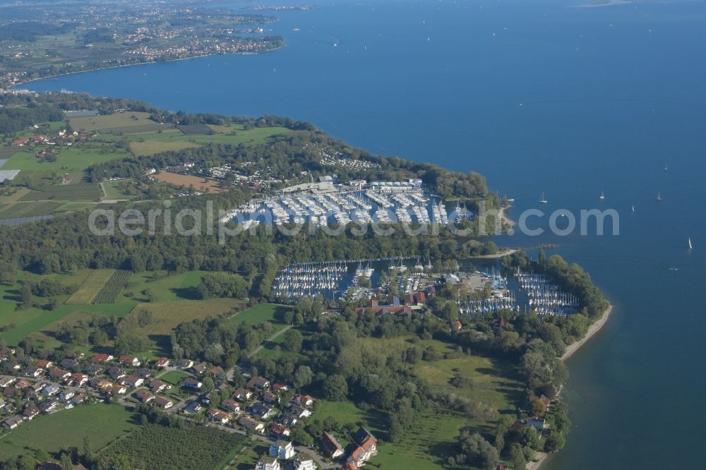 Kressbronn am Bodensee from above - Pleasure boat marina with docks and moorings on the shore area of Lake of Constance in the district Schnaidt in Kressbronn am Bodensee in the state Baden-Wuerttemberg, Germany