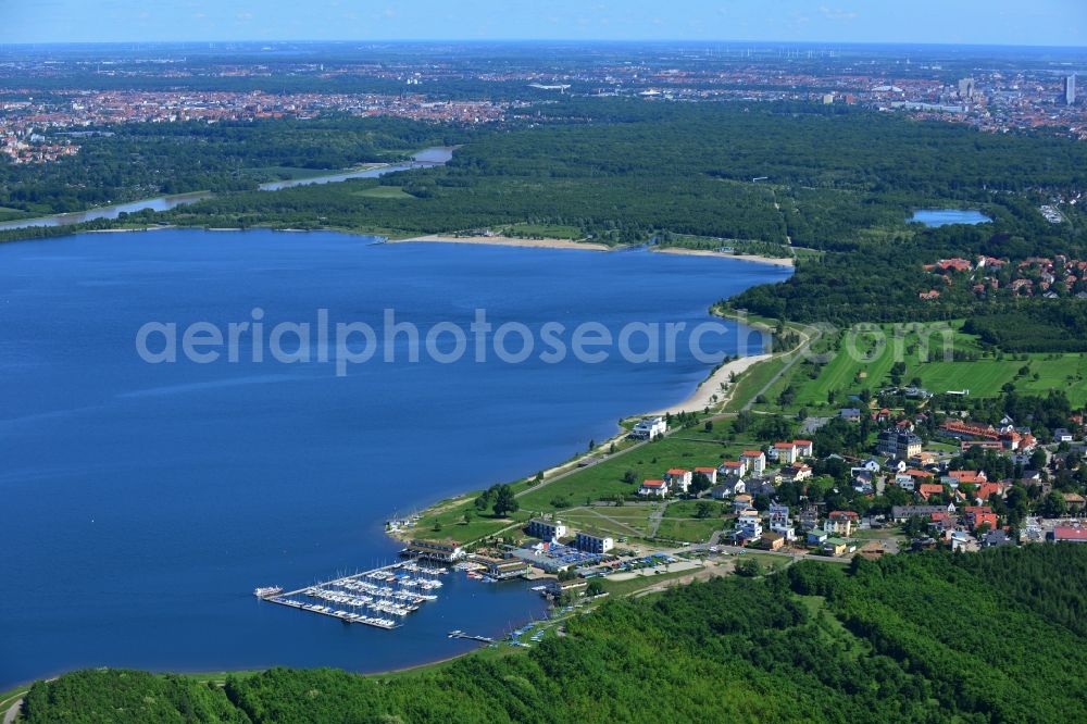 Aerial image Markkleeberg - Sports Boat and yacht harbor on the shores of Lake Cospuden in Markkleeberg in Saxony