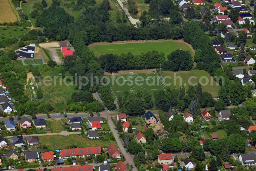 Aerial photograph Neuenhagen - View of the sports fields and some houses in Neuenhagen in the state Brandenburg