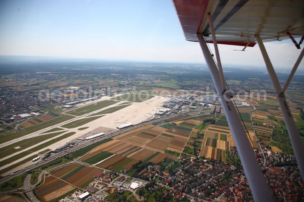 Aerial image Leinfelden-Echterdingen - Sport Aircraft Aviat Husky A1 on the grounds of the Stuttgart Airport in Leinfelden in the state of Baden-Wuerttemberg