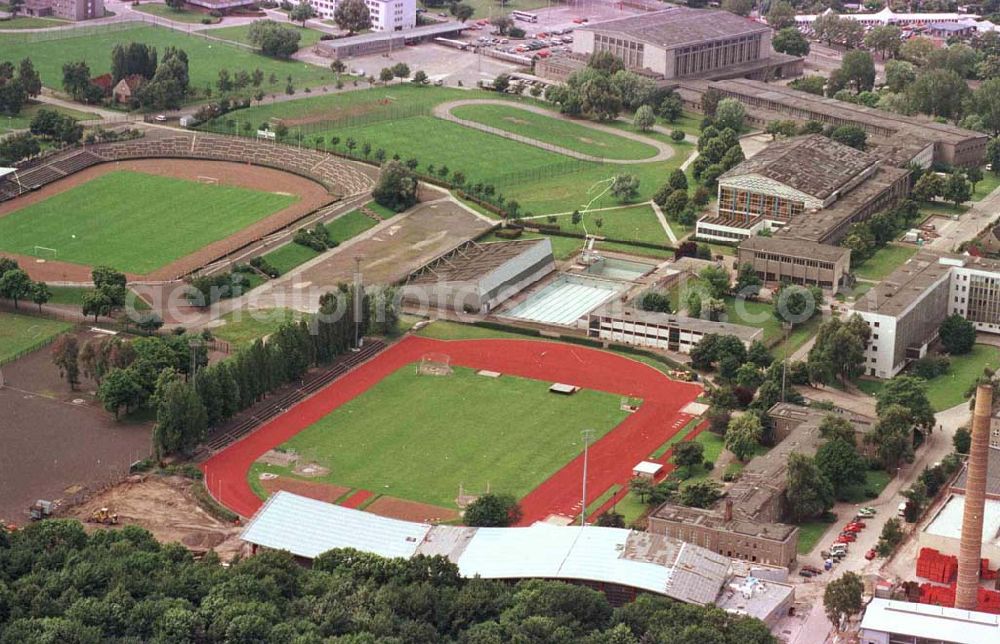 Berlin / Hohenschönhausen from above - Sportforum Berlin-Weißensee an der Indira-Ghandi Straße