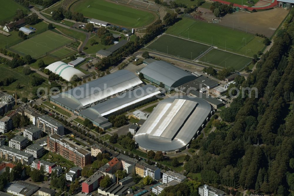 Aerial photograph Berlin - Compound of the Sportforum Hohenschoenhausen in the Alt-Hohenschoenhausen part of the district of Lichtenberg in Berlin in Germany. The second largest sports and training facilities of Berlin include a complex of sports halls which are listed as protected buildings