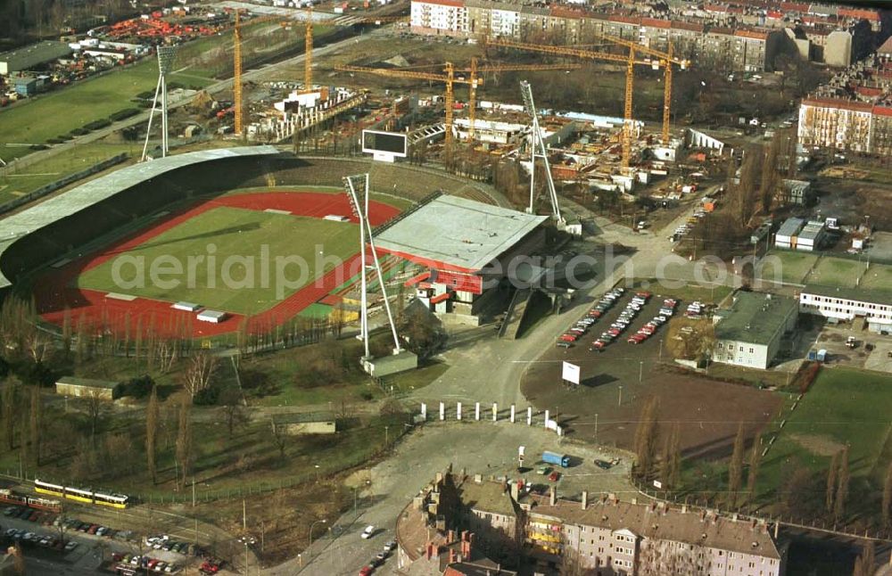 Aerial image Berlin - 13.02.95 Sporthallenbau im Jahnsportpark in Berlin-Prenzlauerberg