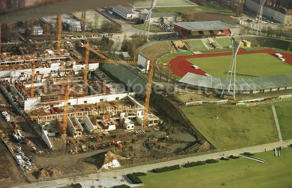 Aerial photograph Berlin - 13.02.95 Sporthallenbau im Jahnsportpark in Berlin-Prenzlauerberg