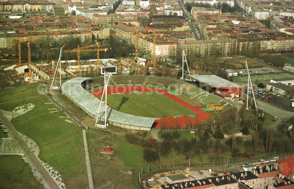 Aerial image Berlin - 13.02.95 Sporthallenbau im Jahnsportpark in Berlin-Prenzlauerberg