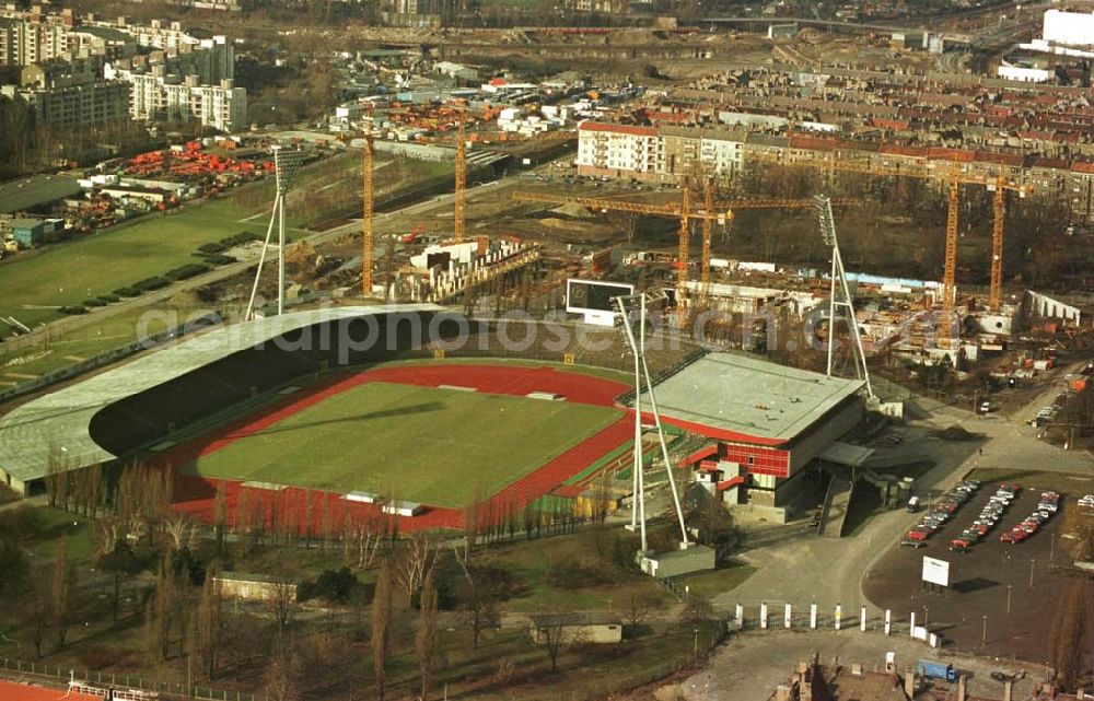 Aerial photograph Berlin - 13.02.95 Sporthallenbau im Jahnsportpark in Berlin-Prenzlauerberg