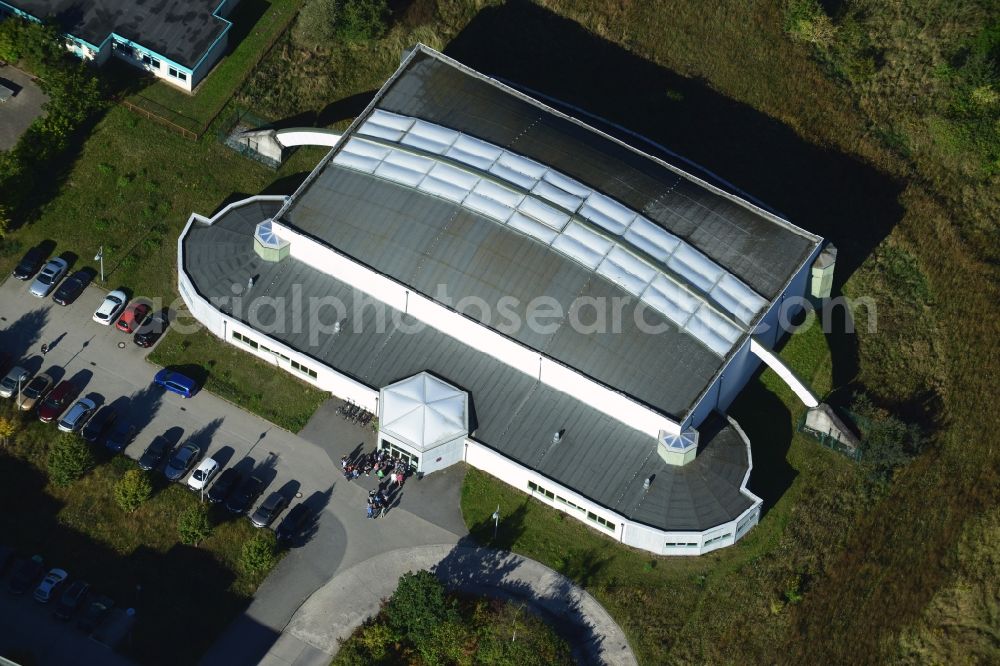 Aerial photograph Schwerin - Sports hall building at the high school Friedrich Schlie-road in Schwerin in Mecklenburg - Western Pomerania