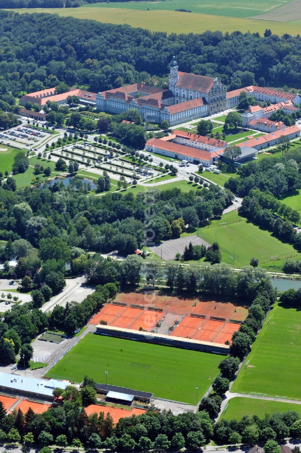 Aerial photograph Fürstenfeldbruck - View of the sports field of the sports club Fuerstenfeldbruck in the state Bavaria