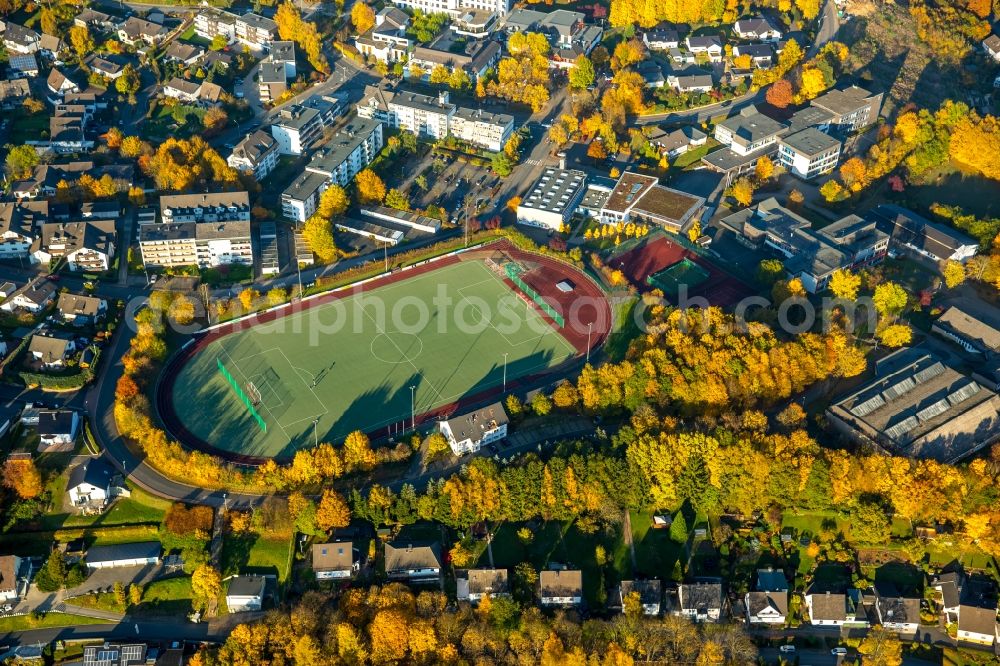 Finnentrop from the bird's eye view: Ensemble of sports grounds of F.C.Finnentrop 1979 e.V. in the autumnal South of Finnentrop in the state of North Rhine-Westphalia