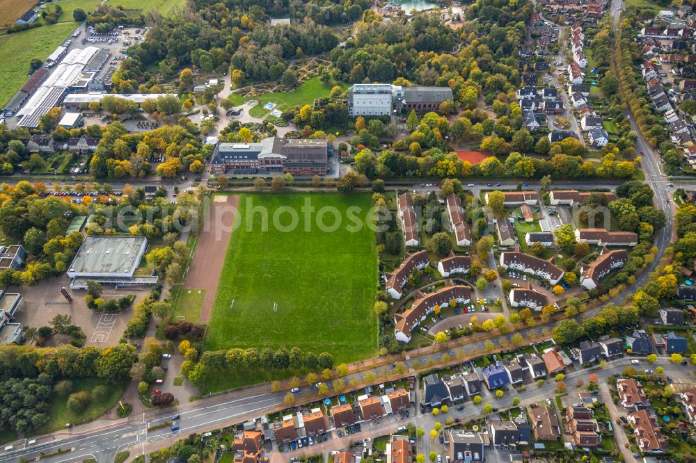 Hamm from the bird's eye view: Sports grounds and football pitch on street Alter Grenzweg in the district Norddinker in Hamm at Ruhrgebiet in the state North Rhine-Westphalia, Germany