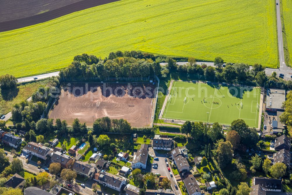 Aerial photograph Essen - Sports grounds and football pitch of SV Leithe 19/65 e.V. in the district Leithe in Essen in the state North Rhine-Westphalia, Germany