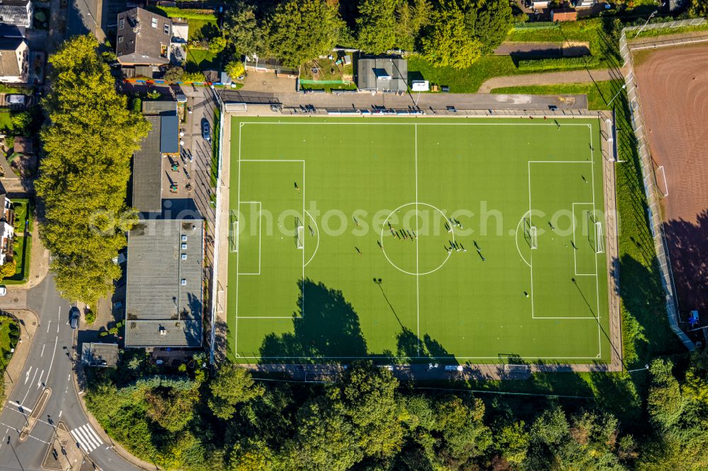 Essen from above - Sports grounds and football pitch of SV Leithe 19/65 e.V. in the district Leithe in Essen in the state North Rhine-Westphalia, Germany