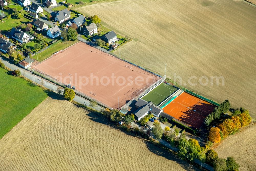 Aerial photograph Meschede - Sports grounds and football pitch of the sports club SSV Meschede at the Sportplatz in Meschede in the state North Rhine-Westphalia