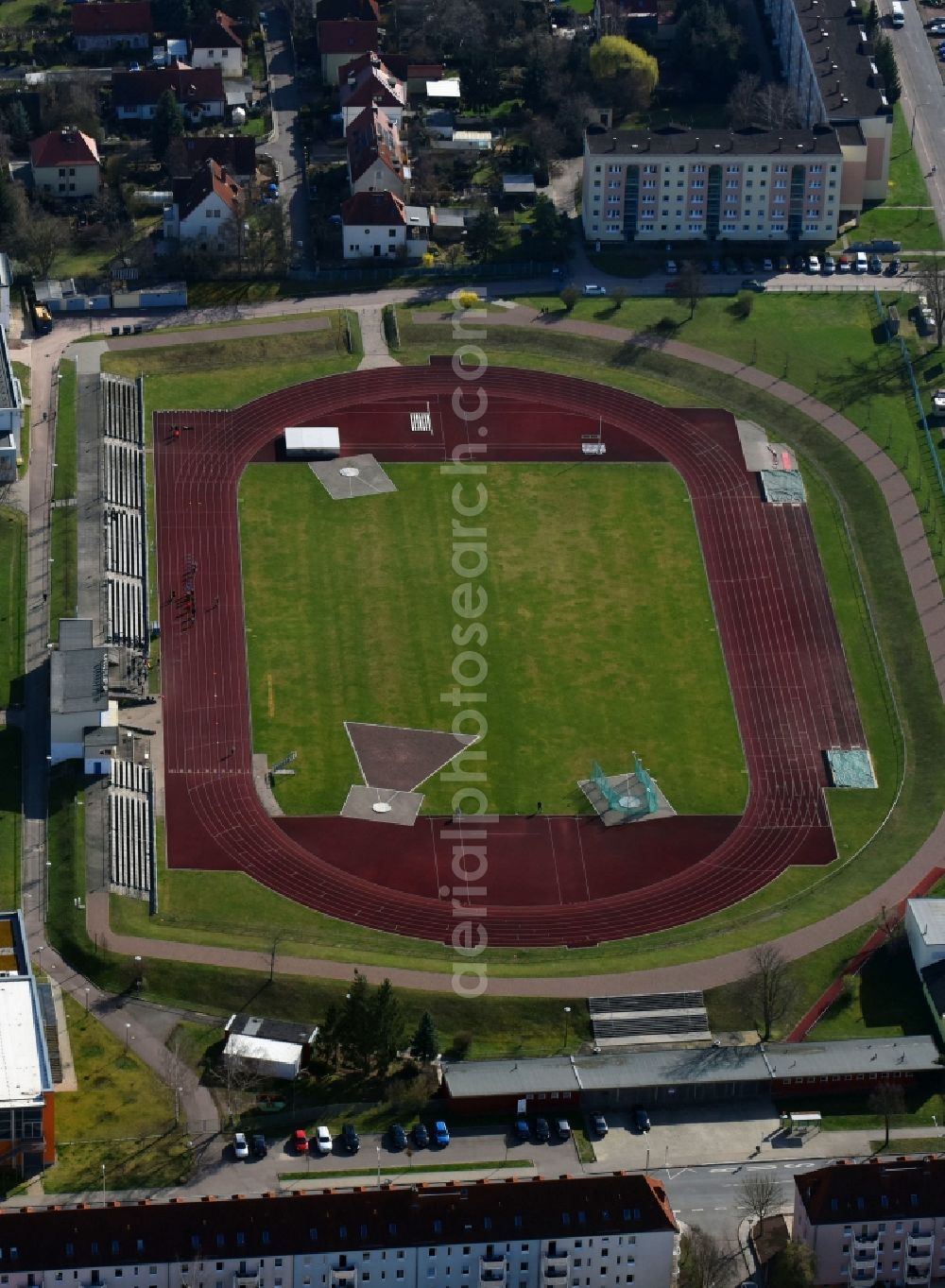 Halle (Saale) from above - Sports grounds and football pitch on Olympiastuetzpunkt Sachsen-Anhalt on Robert-Koch-Strasse in the district Stadtbezirk Sued in Halle (Saale) in the state Saxony-Anhalt