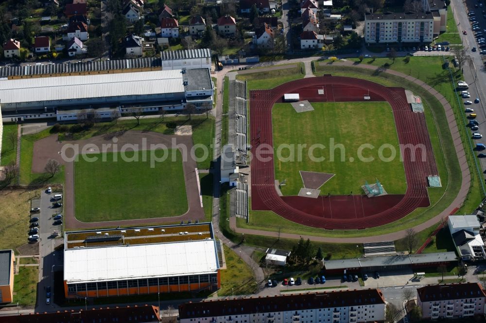 Halle (Saale) from the bird's eye view: Sports grounds and football pitch on Olympiastuetzpunkt Sachsen-Anhalt on Robert-Koch-Strasse in the district Stadtbezirk Sued in Halle (Saale) in the state Saxony-Anhalt