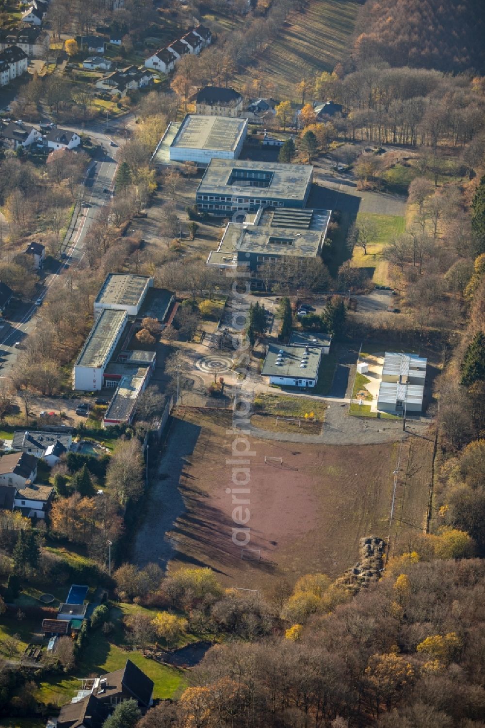 Aerial image Lüdenscheid - Sports grounds and football pitch on Parkstrasse in Luedenscheid in the state North Rhine-Westphalia, Germany