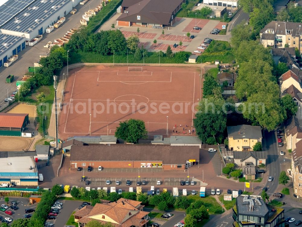 Aerial photograph Gelsenkirchen - Sports grounds and football pitch of Reitverein ETuS Gelsenkirchen on Dessauerstrasse in Gelsenkirchen in the state North Rhine-Westphalia, Germany