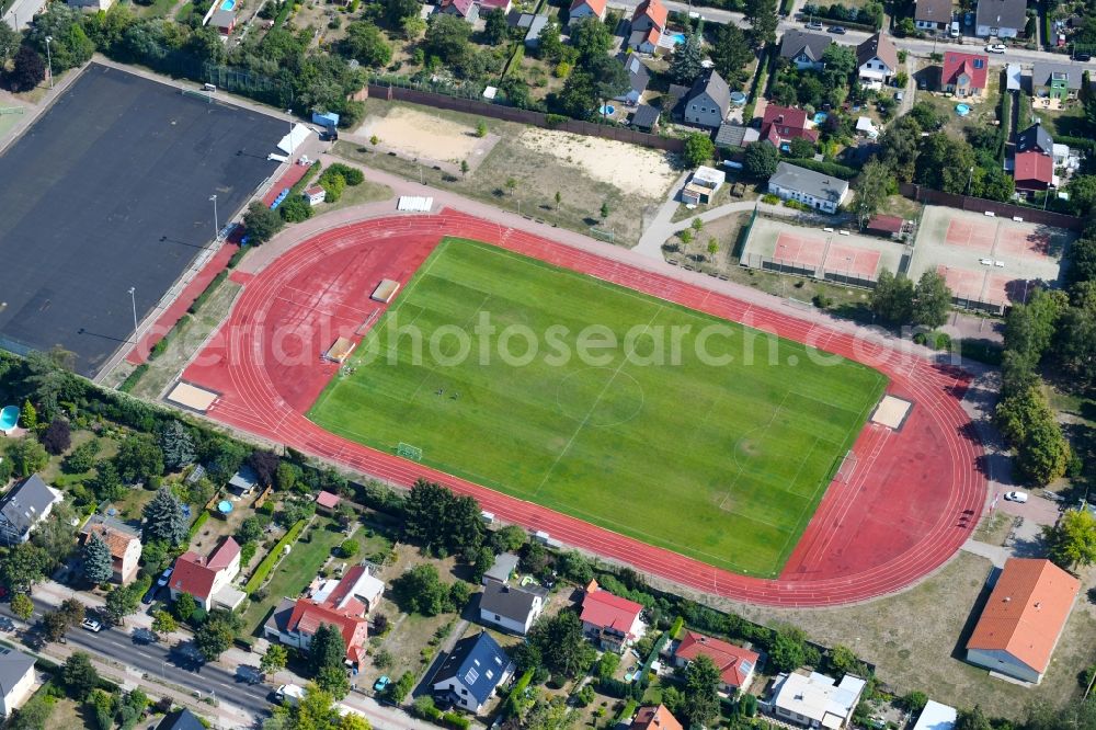 Aerial photograph Berlin - Sports grounds and football pitch Am Rosenhag in the district Hellersdorf in Berlin, Germany