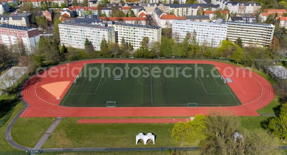 Chemnitz from the bird's eye view: Sports grounds and football pitch of TU Chemnitz on Schmetterlingswiese in the district Bernsdorf in Chemnitz in the state Saxony, Germany