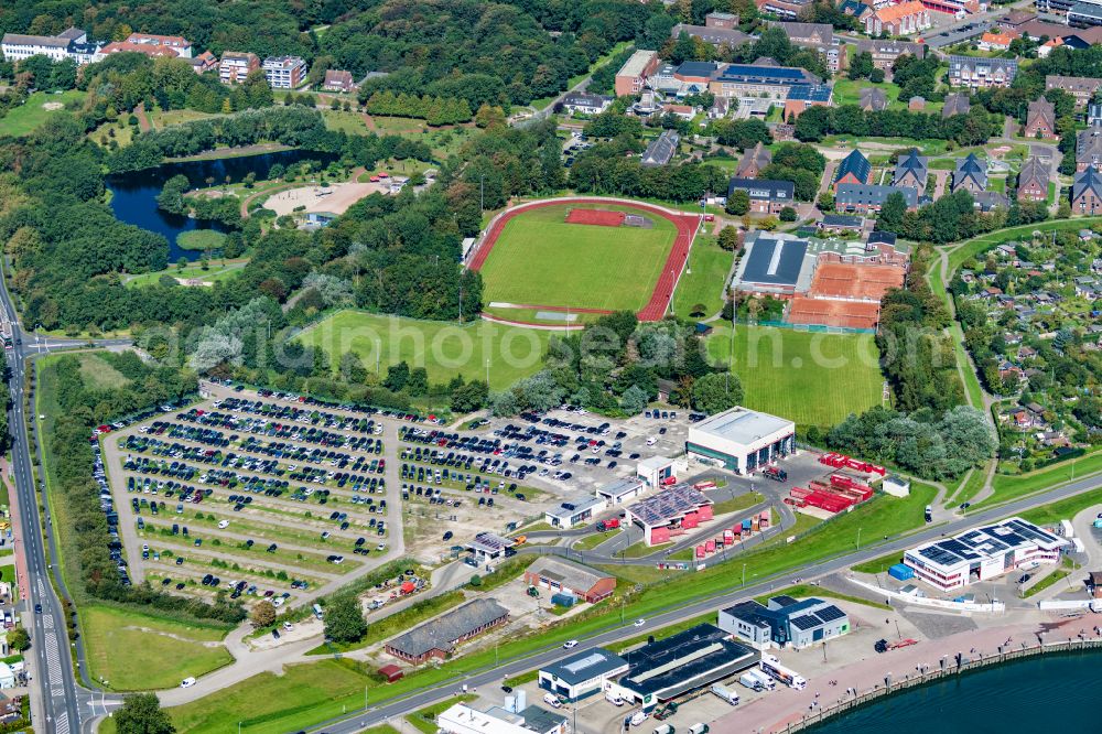 Norderney from the bird's eye view: Sports field - soccer field Sportanlagen an der Muehle with tennis courts on the island of Norderney in the state of Lower Saxony, Germany