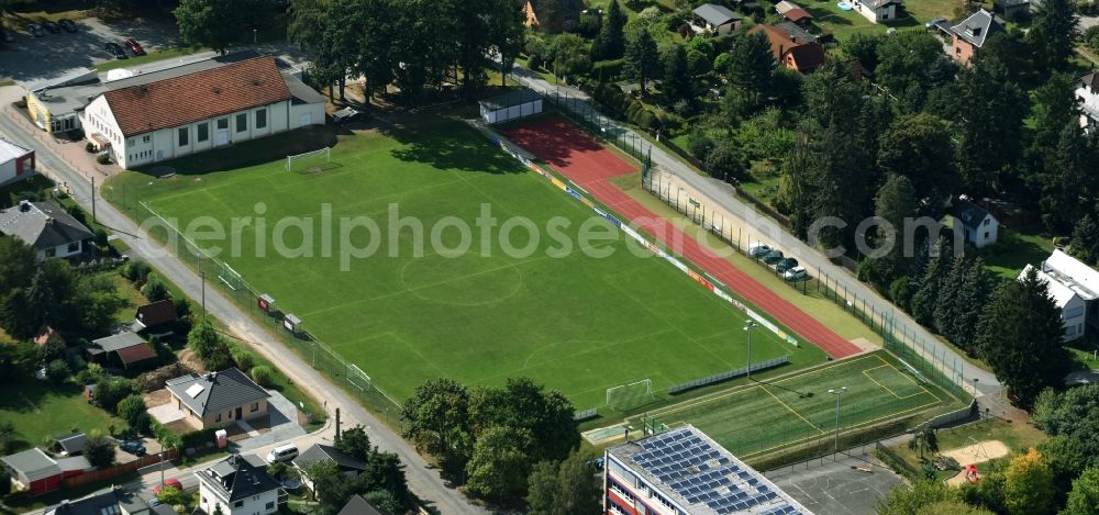 Aerial photograph Jößnitz - Sports grounds and football pitch of Sportgemeinschaft Joessnitz e.V. in Joessnitz in the state Saxony