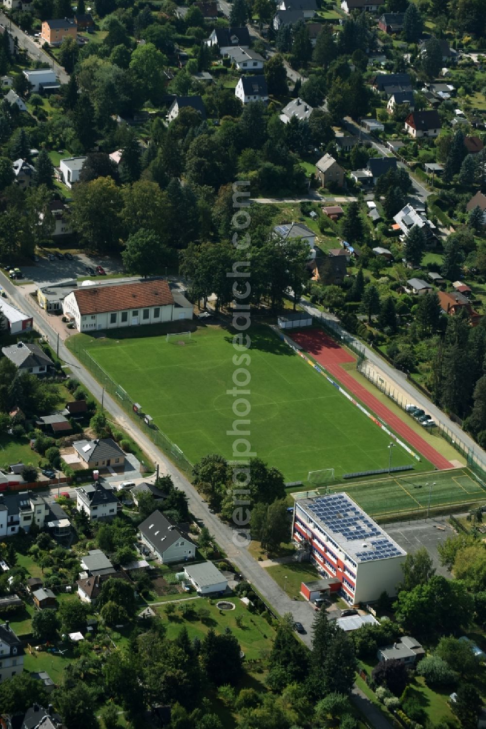 Jößnitz from above - Sports grounds and football pitch of Sportgemeinschaft Joessnitz e.V. in Joessnitz in the state Saxony