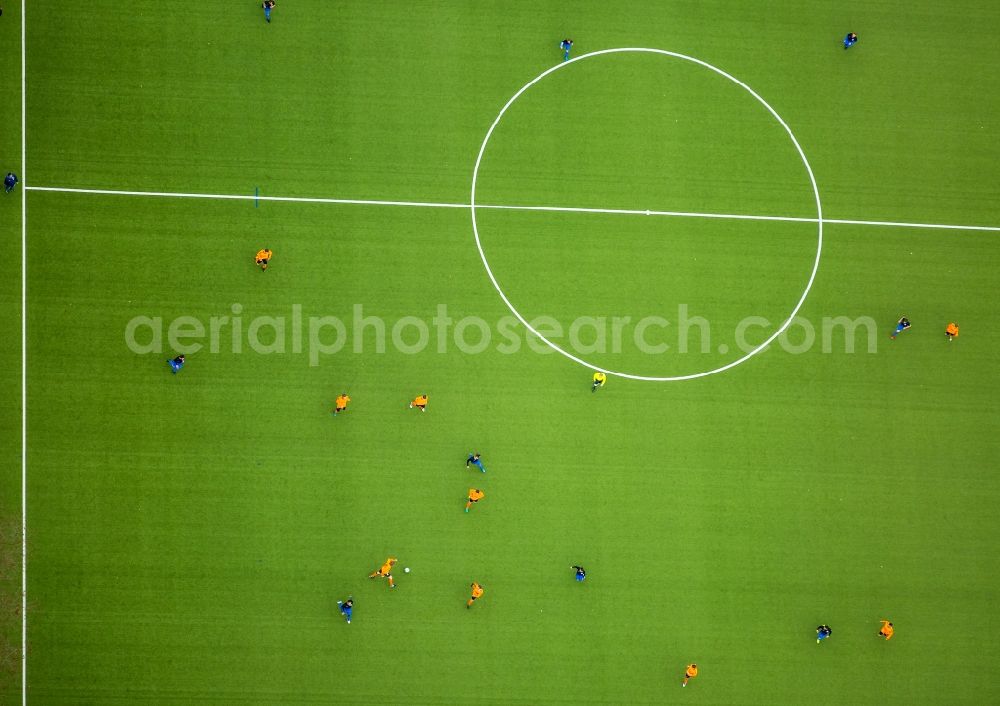 Aerial photograph Herne - Sports grounds and football pitch Sportvereinigung Herne- Horsthausen 1912 26 e.V. in Herne in the state North Rhine-Westphalia