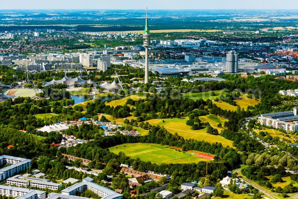 Aerial photograph München - Sports grounds and football pitch FC Teutonia in Munich in the state Bavaria, Germany