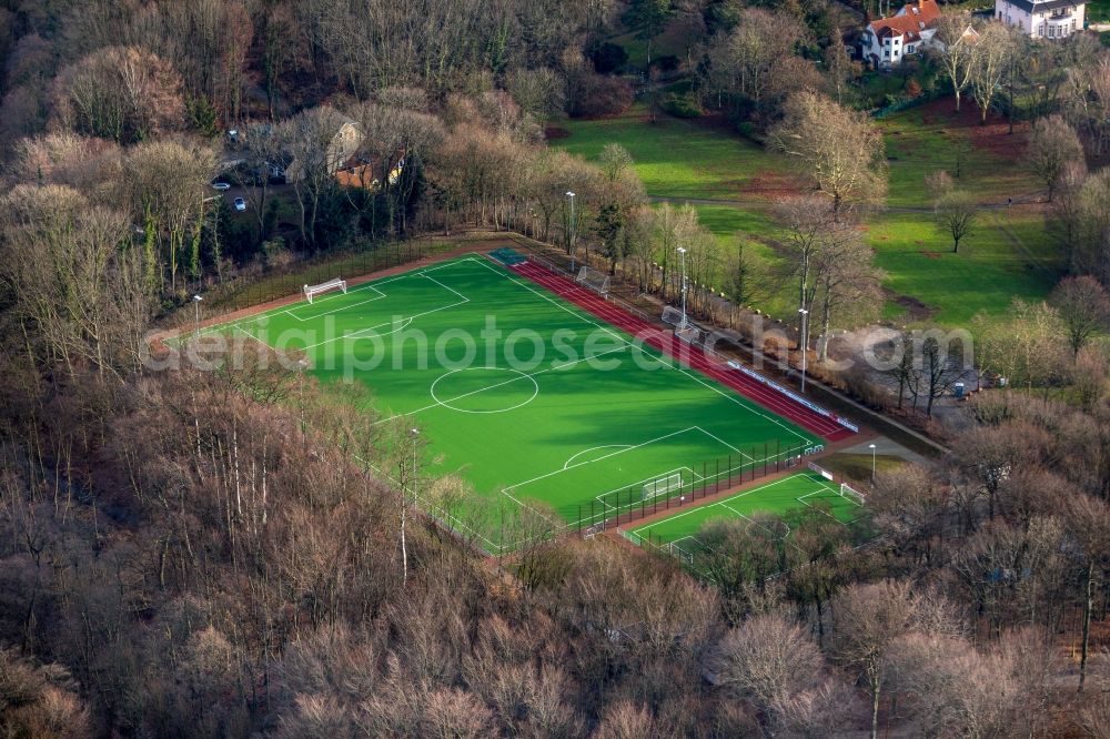 Aerial image Bochum - Sports grounds and football pitch of T.u.S. Bochum-Harpen 1908/1911 e.V. on Steffenhorst in the district Harpen in Bochum in the state North Rhine-Westphalia, Germany