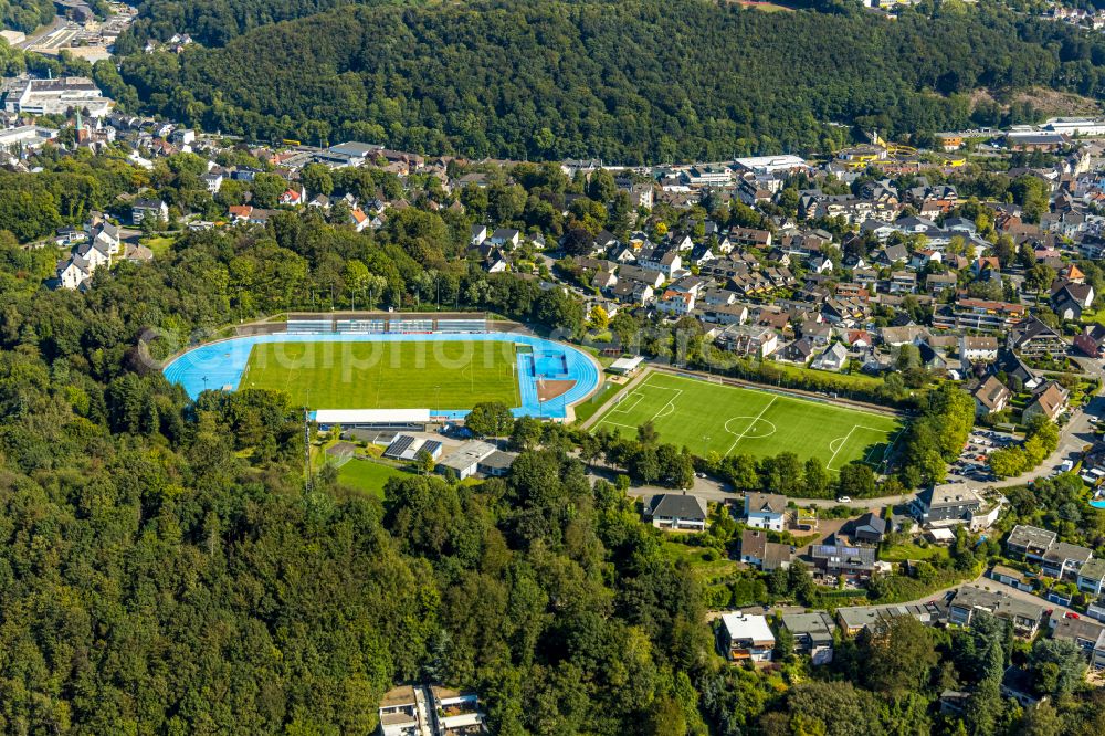 Aerial photograph Ennepetal - Sports grounds and football pitch of the TuS Ennepetal 1911 e.V. on place Bremenplatz in Ennepetal at Ruhrgebiet in the state North Rhine-Westphalia, Germany