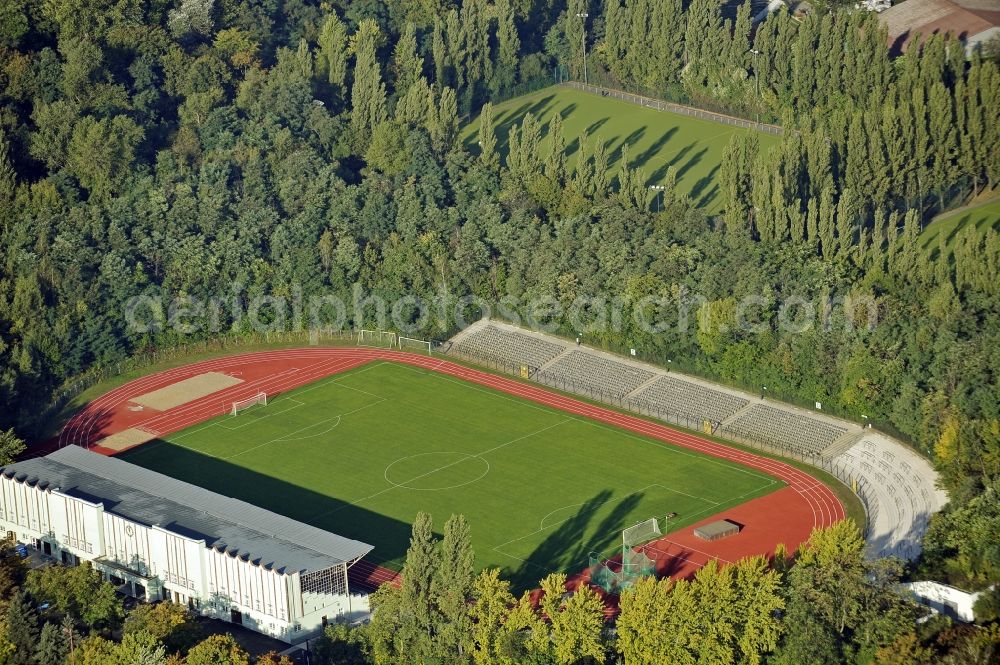 Aerial image Berlin - Sports grounds and football pitch SC Union Berlin 06 e.V. on Lehrter Strasse in Berlin, Germany