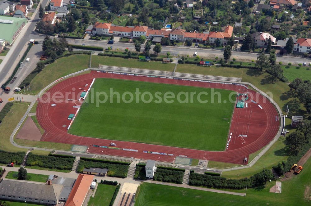 Aerial photograph Halberstadt - Blick auf den Sportplatz am Rand von Halberstadt. Ihm schließt sich ein Freizeit-und Sportzentrum in der Gebrüder-Rehse-Straße 12, in 38820 Halberstadt, an. Tel.: 0 39 41/ 6 87 80