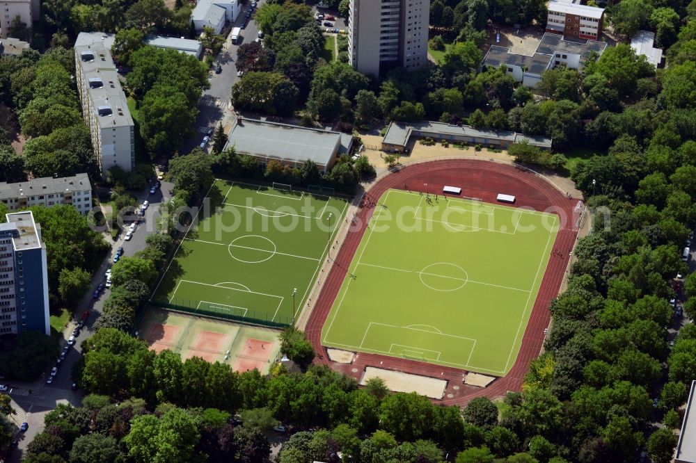 Aerial image Berlin - The sports field Lobeck in Berlin-Kreuzberg at the Lobeckstr. is the home ground of the Berlin football club Suedring e.V