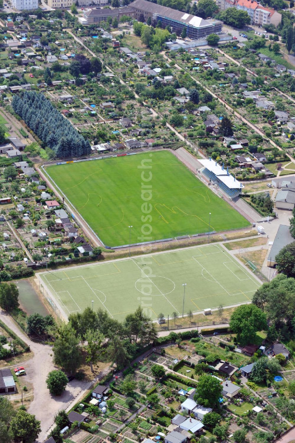 Aerial image Dessau - Blick auf den Sportplatz Schillerpark in Dessau Sachsen-Anhalt. Der Sportplatz ist Heimspielstätte des SV Dessau 05 und hat eine überdachte Tribüne. View at the sports field Schillerpark in Dessau Saxony-Anhalt. The sports ground is the home playground of te SV Dessau 05 and has a roofed tribune.