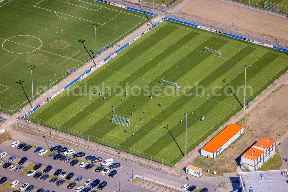 Gelsenkirchen from above - Ensemble of sports grounds of FC Gelsenkirchen-Schalke 04 e.V. between the Ernst-Kuzorra-Weg and of the Parkallee in the district Erle in Gelsenkirchen at Ruhrgebiet in the state North Rhine-Westphalia, Germany