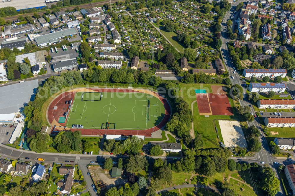 Schwelm from above - Ensemble of sports grounds between Jesinghauser Strasse - Steinwegstrasse - Am Ochsenkonp in Schwelm in the state North Rhine-Westphalia, Germany