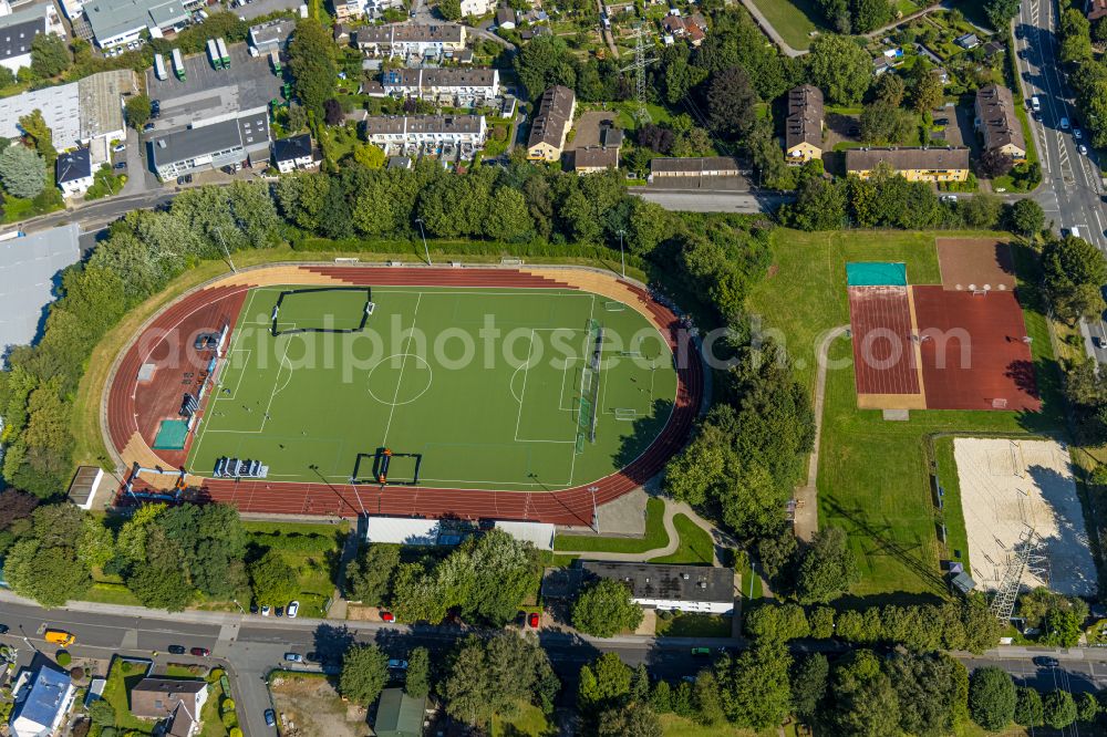 Schwelm from the bird's eye view: Ensemble of sports grounds between Jesinghauser Strasse - Steinwegstrasse - Am Ochsenkonp in Schwelm in the state North Rhine-Westphalia, Germany