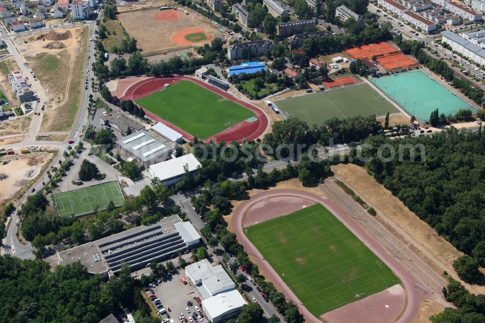 Aerial image Mainz - Sports Facilities at the Erzbergerstrasse on residential Gonsbachterassen in Mainz in Rhineland-Palatinate