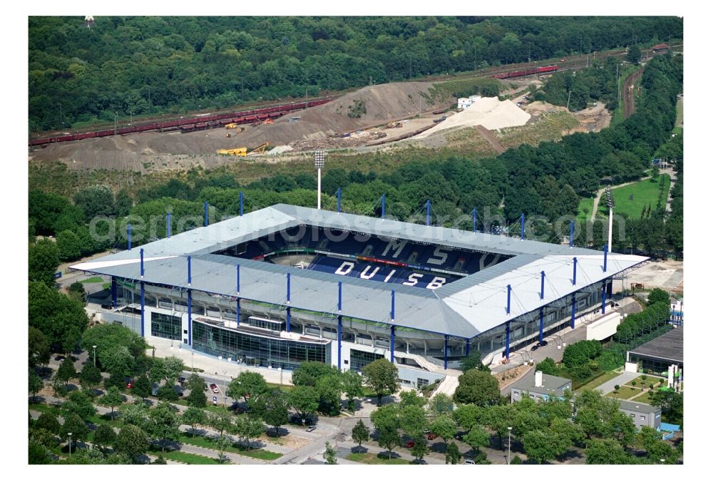 Duisburg from the bird's eye view: View of the sports venue Schauinsland Reisen Arena ( formerly Wedau Stadion ) in the Neudorf district of the Ruhrgebiet city Duisburg in the state North Rhine-Westphalia. The stadium at Margaretenstrasse is homestead of football club MSV Duisburg and embedded in the sports park Duisburg. Operater of the complex is the MSV Duisburg Stadionprojekt GmbH & Co. KG