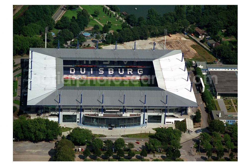 Duisburg from the bird's eye view: View of the sports venue Schauinsland Reisen Arena ( formerly Wedau Stadion ) in the Neudorf district of the Ruhrgebiet city Duisburg in the state North Rhine-Westphalia. The stadium at Margaretenstrasse is homestead of football club MSV Duisburg and embedded in the sports park Duisburg. Operater of the complex is the MSV Duisburg Stadionprojekt GmbH & Co. KG