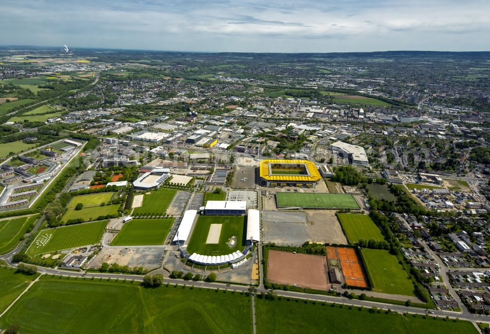 Aerial image Aachen - Sports facility grounds of the Arena of Reitstadion the Sportpark Soers in Aachen in North Rhine-Westphalia. Here takes place every year, the international equestrian tournament CHIO