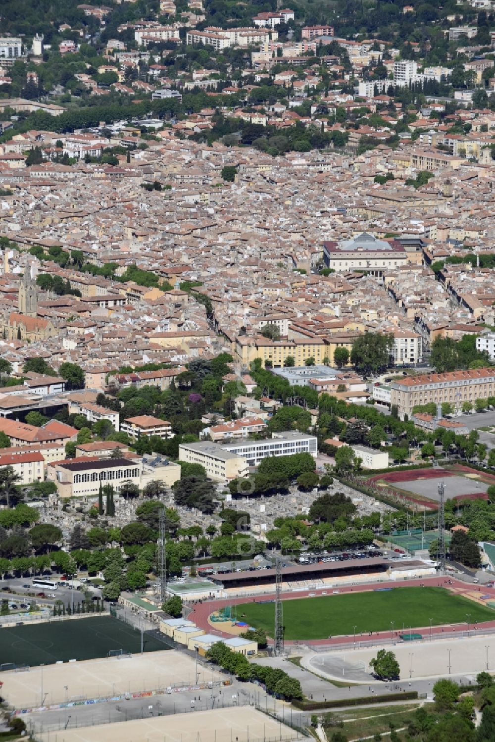 Aerial image Aix-en-Provence - Sports facility grounds of the Arena stadium Stade Georges Carcassonne on Avenue des Ecoles in Aix-en-Provence in Provence-Alpes-Cote d'Azur, France