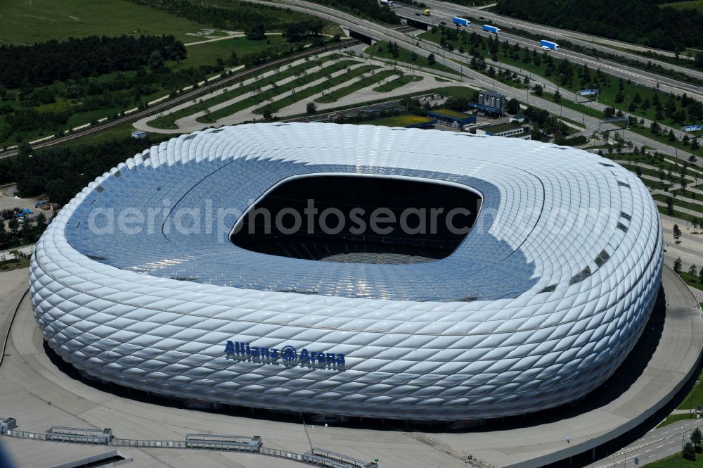 Aerial image München - Sports facility grounds of the Arena stadium Allianz Arena on Werner-Heisenberg-Allee in Munich in the state Bavaria, Germany