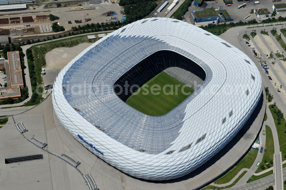 Aerial image München - Sports facility grounds of the Arena stadium Allianz Arena on Werner-Heisenberg-Allee in Munich in the state Bavaria, Germany