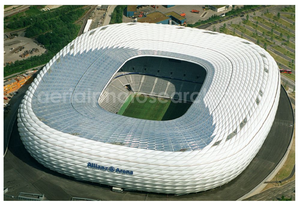 Aerial image München - Sports facility grounds of the Arena stadium Allianz Arena on Werner-Heisenberg-Allee in Munich in the state Bavaria, Germany